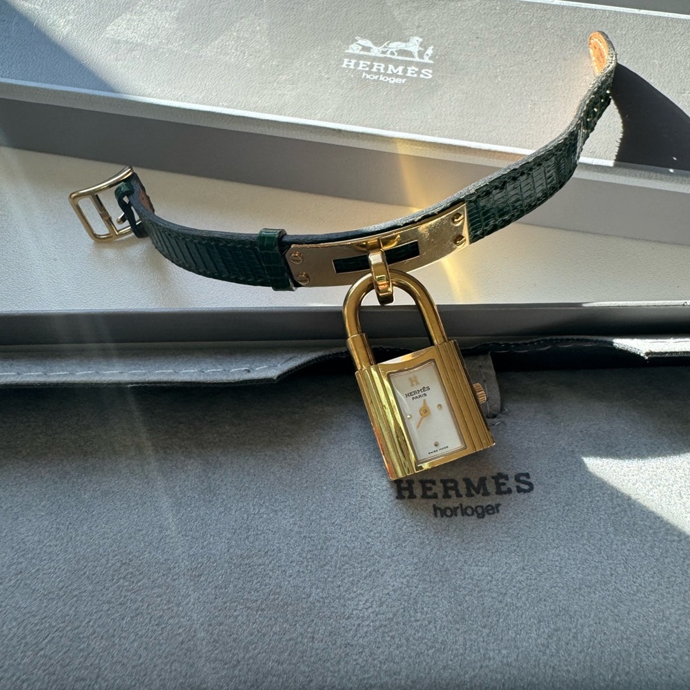 Exquisite Hermès Kelly Watch Bracelet in green Croc leather🐊 - Picture 5 of 16